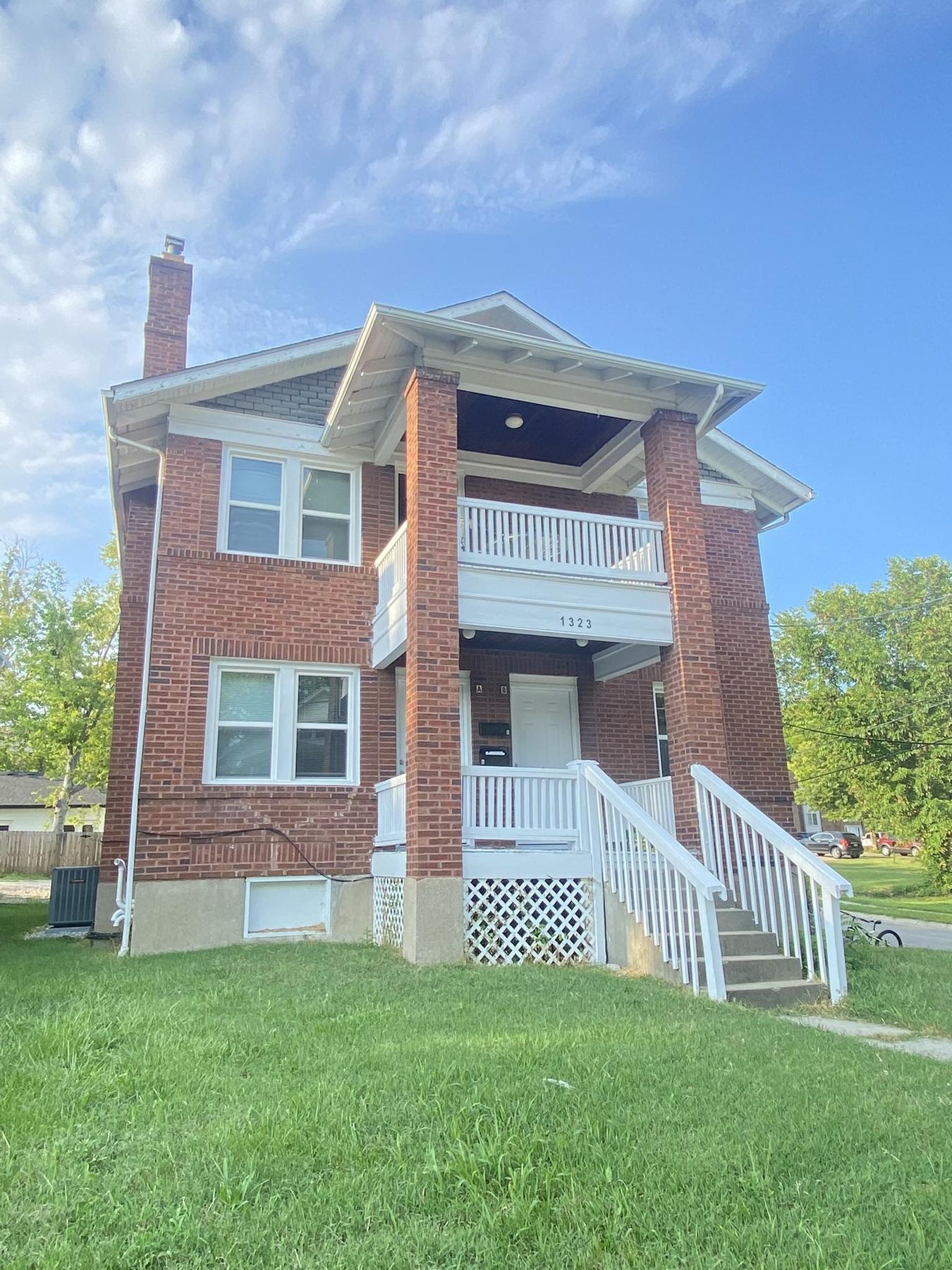 1323 Anthony St exterior